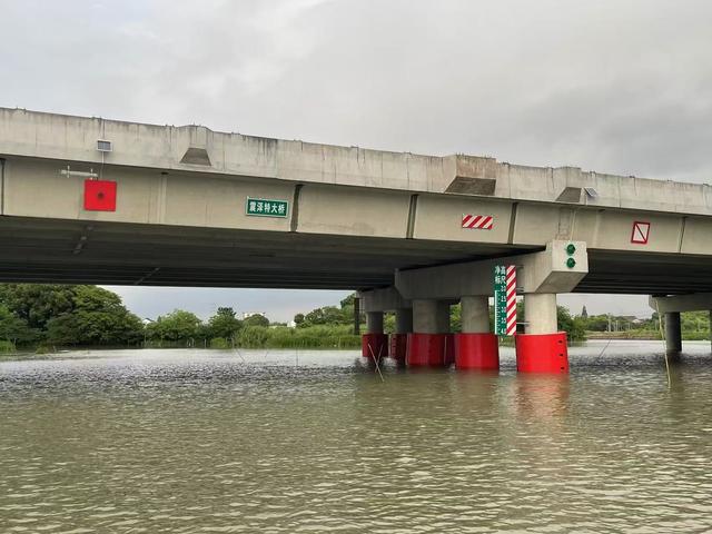 海南道路指示牌設(shè)計(jì)規(guī)范標(biāo)準(zhǔn)解讀及旅游管理服務(wù)優(yōu)化